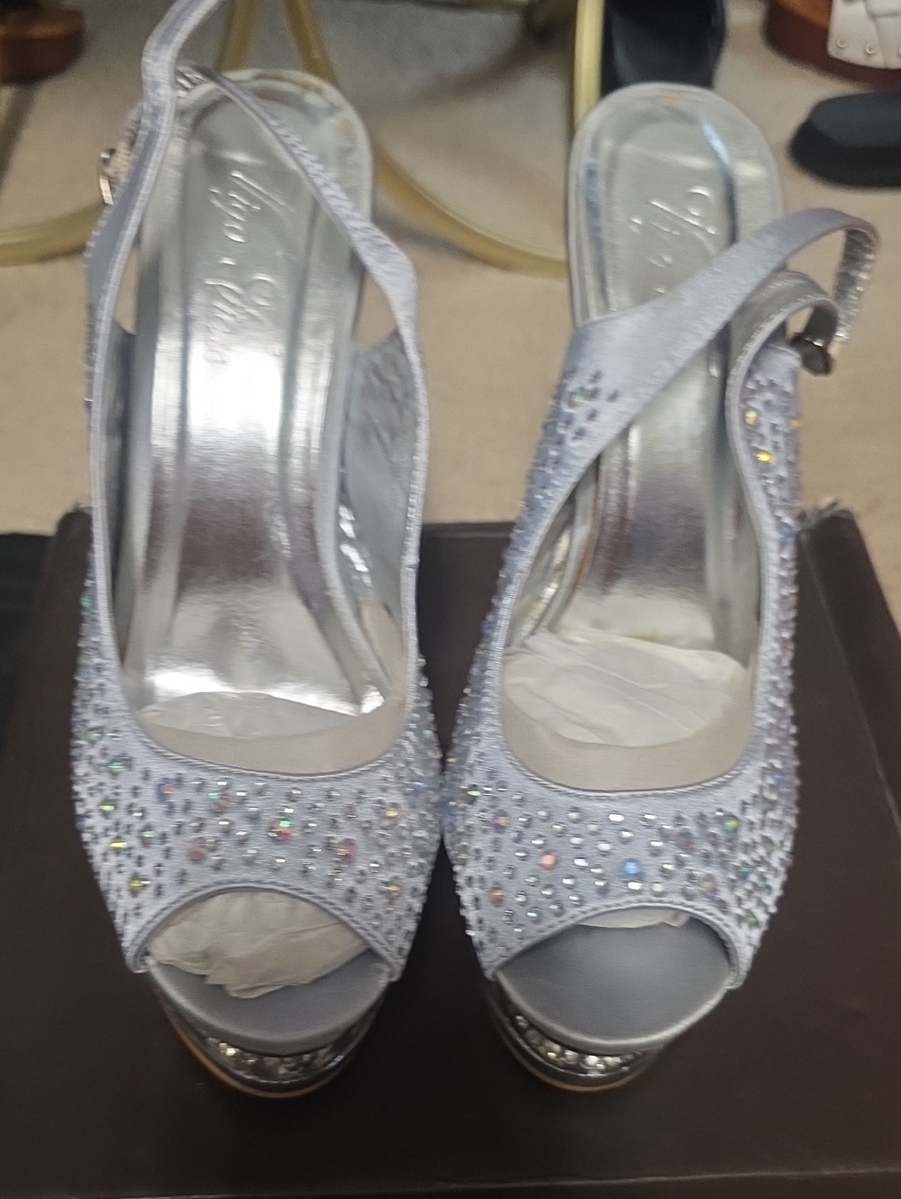 Crystal-Embellished Silver Slingback Wedge Heels W/rhinstones